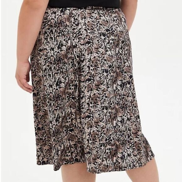 Torrid Woodland Print Satin A-Line Midi Skirt - Picture 2 of 5